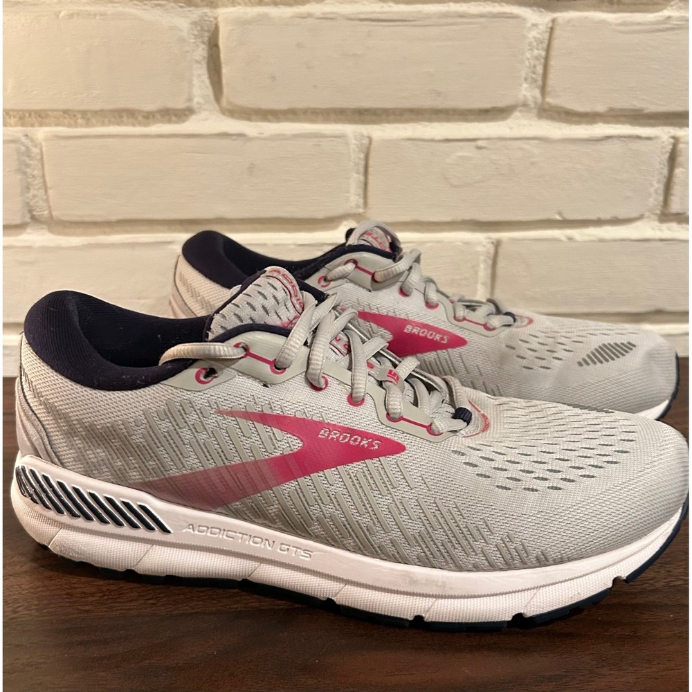 Brooks Addiction GTS 15 Women's Running Shoes Grey Pink Size 9.5 Wide